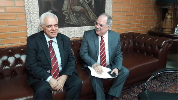 Após manobra da oposição, governador faz apelo à Assembleia Legislativa.(Imagem:Lídia Brito/florianonews.piauiconectado.com)