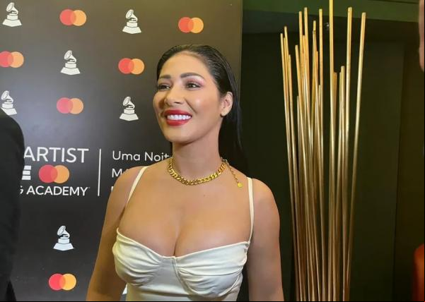 Simaria comemora sucesso de Simone Mendes em carreira solo: