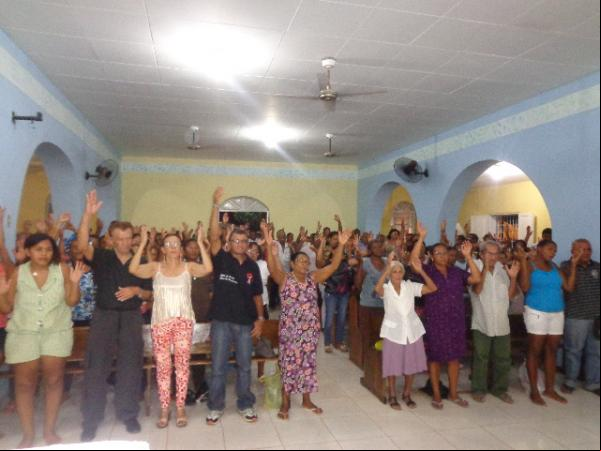 Fiéis lotam capela na segunda noite dos festejos de Nossa Senhora da Guia.(Imagem:FlorianoNews)