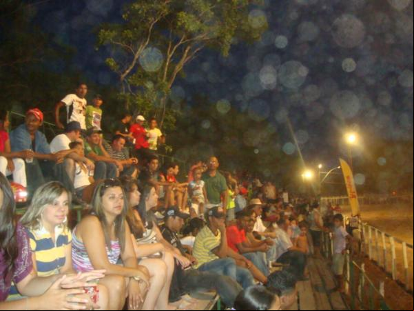 Os visitantes lotaram as arquibancadas(Imagem:redação)
