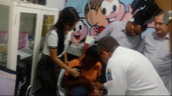 Solenidade marca abertura da campanha de vacinação contra a gripe em Floriano.(Imagem:FlorianoNews)