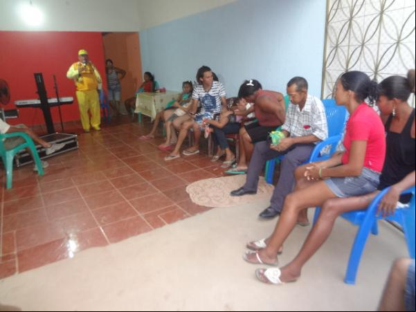 Repórter Amarelinho acompanhou ensaio de calouros.(Imagem:FlorianoNews)