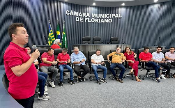 Deputado Dr. Francisco Costa destaca união e fortalecimento do PT em encontro regional em Floriano(Imagem:Reprodução/Instagram)
