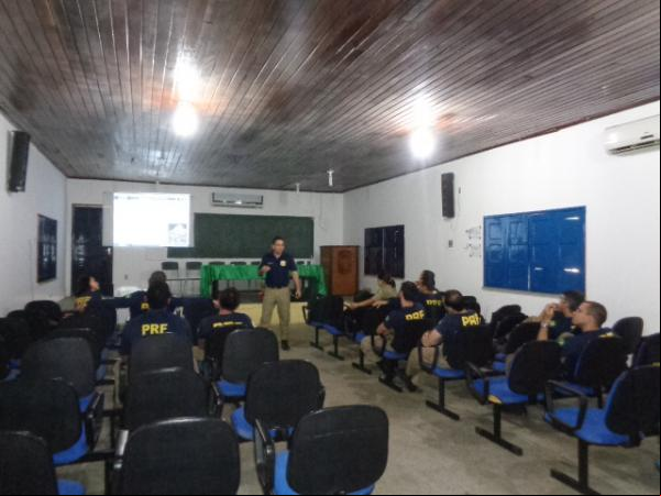 Policiais Rodoviários Federais participam de treinamento em Floriano.(Imagem:FlorianoNews)
