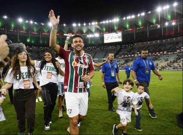 - Turbilhão de emoções ando agora. Hoje estou um pouco mais leve. Quando jogava, sentia o peso da responsabilidade. Nunca consegui separar o Fred normal - pai, filho, amigo - d(Imagem:Reprodução)