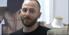 Diretor artístico da Balenciaga pede desculpa por campanha com crianças(Imagem:Reprodução)