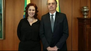 Carla Zambelli e Jair Bolsonaro(Imagem:Reprodução)