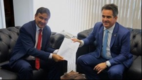 Senador Ciro Nogueira e governador Wellington Dias conversam no DF.(Imagem:Divulgação)