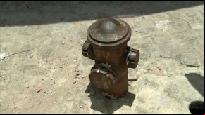 Falta de hidrantes prejudica serviço dos bombeiros no Distrito Industrial.(Imagem:G1 PI)