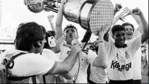 Corinthians comemora título do Brasileiro de 1990 com sofrimento.(Imagem:Agência Estado)