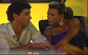 Fabiana indaga Fael: 'Você está gostando de mim?'(Imagem:Reprodução)