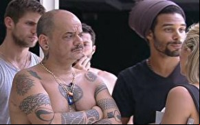 Brothers finalizam as primeiras compras no Mercado BBB.(Imagem:Reprodução)