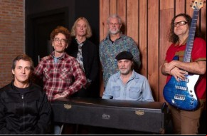 Nando Reis grava em São Paulo faixas de álbum que reúne cantor com músicos de disco de 2000(Imagem:Divulgação)