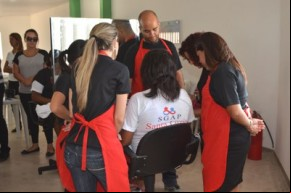 Reeducandas da Penitenciária Feminina participam de dia de beleza.(Imagem:Divulgação)