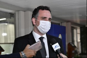 Sem citar especificamente o caso do ex-ministro André Mendonça, indicado para uma vaga no Supremo Tribunal Federal, o presidente do Senado, Rodrigo Pacheco (PSD-MG), agendou um esf(Imagem:Reprodução)