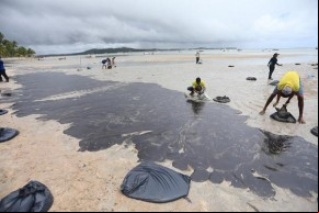 Resíduo coletado na praia Piauiense(Imagem:arquivo/BrunoCampos/Folhapress)