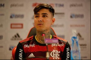 Jogador acusa chantagem Com a notícia da suspensão da investigação, o jogador acusou a mulher que prestou queixa de mentir às autoridades. Além disso, Pulgar garante que sofreu ten(Imagem:Reprodução)
