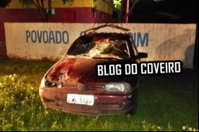 Carro abandonado(Imagem:Blog do Coveiro)