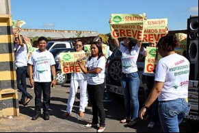 Categoria manterá apenas 400 trabalhadores atuando. Os grevistas estão em frente ao HUT organizando movimento. (Imagem:Cidade Verde)