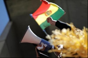 Bolívia pode revogar decreto que exime militares de responsabilidade.(Imagem:AGÊNCIA BRASIL)