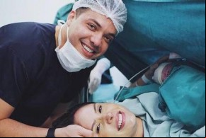Wesley Safadão dá presente de R$ 2 milhões para filho recém-nascido.(Imagem:Instagram)