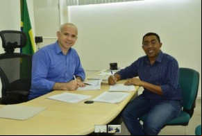 Prefeitura de Floriano e INCRA firmam parceria que garantem recursos para assentamentos.(Imagem:Secom)