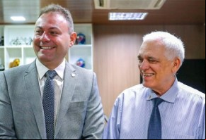 Themístocles diz que PSDB tem problema e manda recado para Lobão.(Imagem:florianonews.piauiconectado.com)