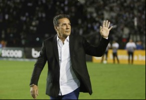 Sidão vai bem após polêmica, mas Vasco só empata em estreia de Luxemburgo(Imagem:florianonews.piauiconectado.com)