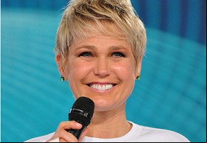 Xuxa desabafa após críticas ao seu estilo: Elegância não se vê na roupa.(Imagem:Divulgação)