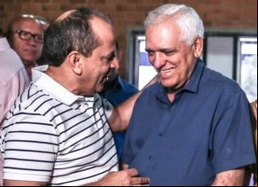 Themístocles e Hélio fecham chapa única e atribuem consenso a Dias.(Imagem:florianonews.piauiconectado.com)