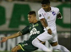 Chape fica no 1 a 1 com Nacional e segue sem vencer em casa na Libertadores.(Imagem:Getty Images)