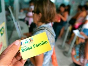 No Piauí, 460 mil famílias cadastradas no Bolsa Família migrarão para o Auxílio Brasil(Imagem:Reprodução)