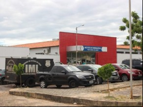 Corpos foram levados para o Instituto Médico Legal de Teresina.(Imagem:Beto Marques/G1)