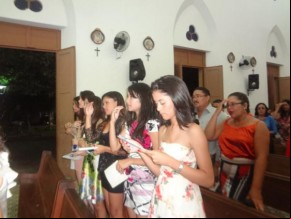 Realizada missa em Ação de Graças pelos 15 Anos de Beatriz e Letícia.(Imagem:FlorianoNews)