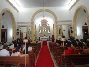 Realizada missa em Ação de Graças pelos 15 Anos de Beatriz e Letícia.(Imagem:FlorianoNews)