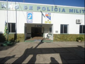 Briga de mulheres termina com uma ferida a caco de garrafa.(Imagem:FlorianoNews)
