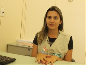 Fisioterapeuta explica que acompanhamento com equipe multidisciplinar é fundamental.(Imagem:Catarina Costa/G1)