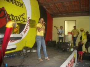 Joselinia. Cantora convidada(Imagem:FN)