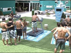 Brothers correm em esteiras na Prova da Comida.(Imagem:Reprodução)