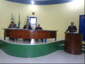 Vereadores aprovam Título de Cidadã Florianense à Dra. Magnólia Cândido.(Imagem:FlorianoNews)