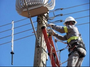 Eletrobras alerta para corte de energia de inadimplentes no PI.(Imagem:florianonews.piauiconectado.com)