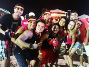Jovens fizeram competição entre si em Luís Correia.(Imagem:Josiel Martins/G1)