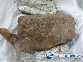 Polícia estoura boca de fumo. (Imagem:FlorianoNews)