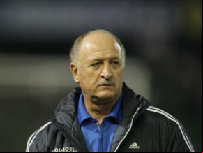Felipão sofrerá muita pressão em sua volta após o vexame contra o Coritiba(Imagem:GIULIANO GOMES / Gazeta Press)