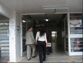 Testemunha é ouvida no Fórum de Osasco(Imagem:Carolina Iskandarian/ G1)