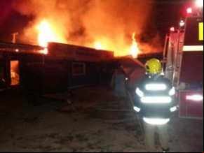 Fogo destruiu todo o o estabelecimento.(Imagem: Divulgação/Corpo de Bombeiros)