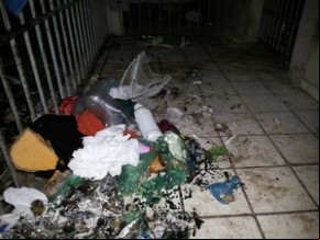Lixo na antiga delegacia de Piripiri, no Piauí.(Imagem:Divulgação)