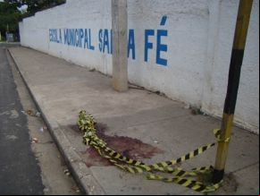 O crime ocorreu próximo a parada final do conjunto Santa Fé, zona sul de Teresina.(Imagem:Carlos Lustosa Filho/florianonews.piauiconectado.com)