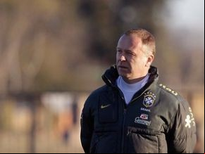 Dia 'd' para Mano com a Seleção.(Imagem:Mowa Press)