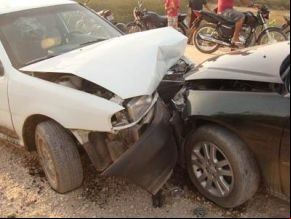 A PRF alerta para que os motoristas tenham cuidado com as ultraagens na saída para o feriado.(Imagem:Divulgação)
